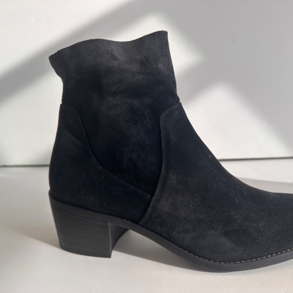 Paul Green Suede Ankle Boots  US size 8 Retail $595 - Picture 6 of 9